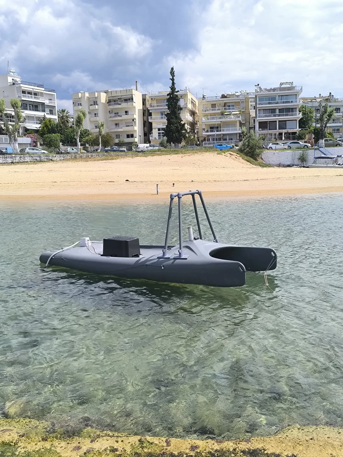 Side view of the Argus catamaran hull during water testing