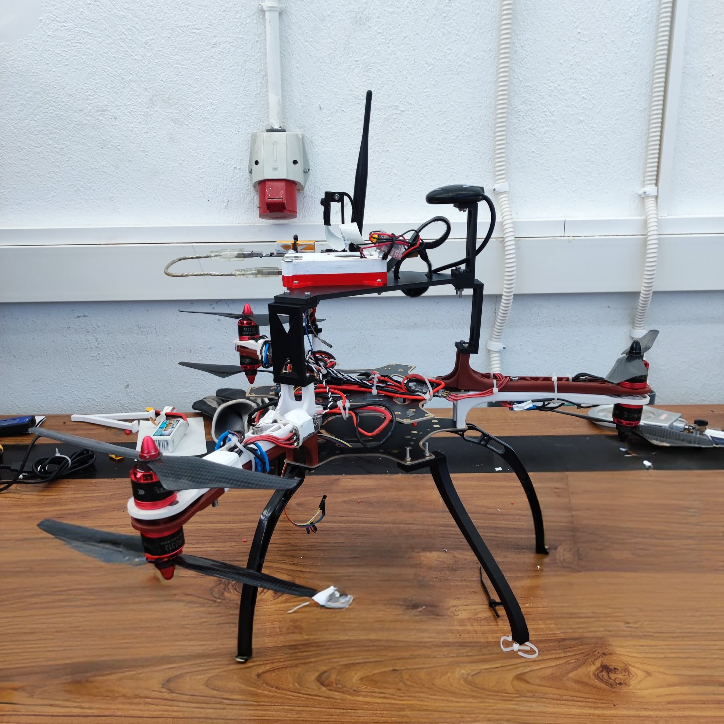 Y6 flight controller and payload bay